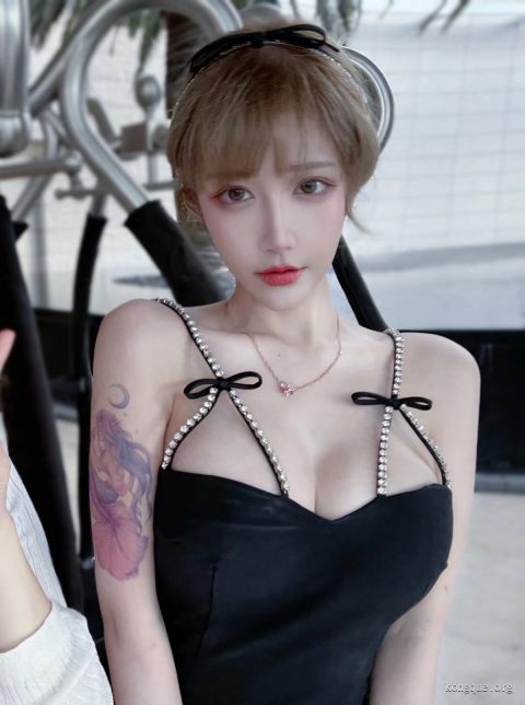 [新发]啾小妍Deer - 全套4期含随包视频[533M-双盘]-孔雀海|珍藏合集